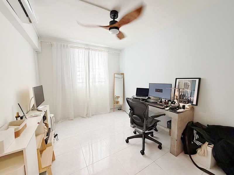 185 Bishan Street 13, 185 Bishan Street 13, 2 Bedrooms, 688 sqft, HDB Flat For Sale, by Lim Kai Vearn, 500187594 - Study - PropertyGuru.com.sg