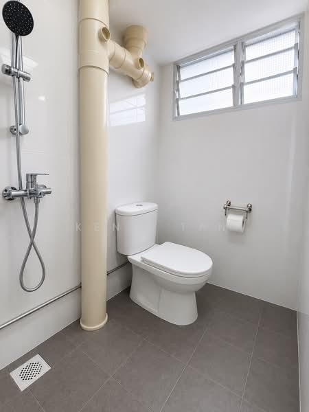 9 Gloucester Road, 9 Gloucester Road, 3 Bedrooms, 980 sqft, HDB Flat For Sale, by Kenli Tan, 500187611 - Bathroom - PropertyGuru.com.sg