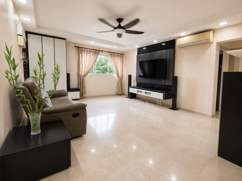 9 Gloucester Road, 9 Gloucester Road, 3 Bedrooms, 980 sqft, HDB Flat For Sale, by Kenli Tan, 500187611 - Living Room - PropertyGuru.com.sg