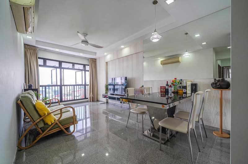26C Jalan Membina, 26C Jalan Membina, 3 Bedrooms, 969 sqft, HDB Flat For Sale, by Stacey Ang, 500187614 - Dining & Living Room - PropertyGuru.com.sg