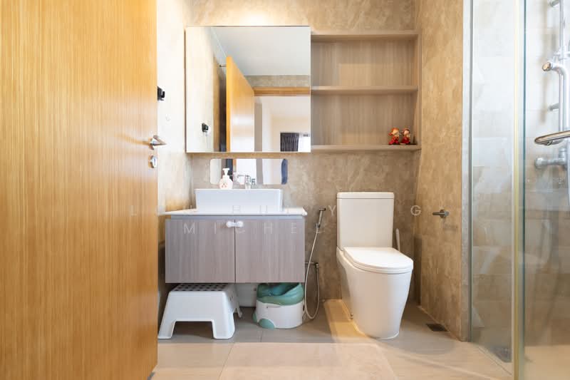 The Vales, 79 Anchorvale Crescent, 3 Bedrooms, 915 sqft, Condominium For Sale, by Loh Hui Yong Michelle, 500187616 - Common Bathroom - PropertyGuru.com.sg
