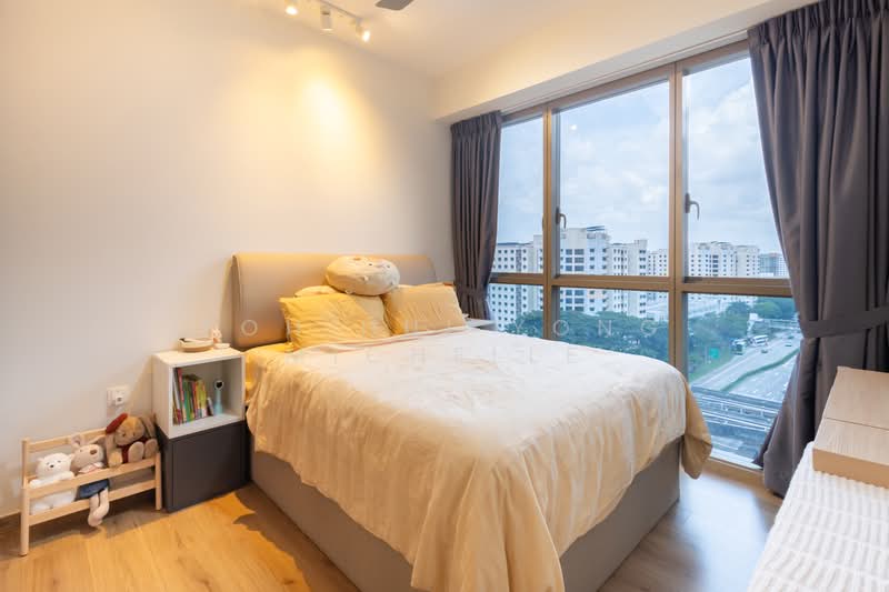 The Vales, 79 Anchorvale Crescent, 3 Bedrooms, 915 sqft, Condominium For Sale, by Loh Hui Yong Michelle, 500187616 - Master Bedroom - PropertyGuru.com.sg