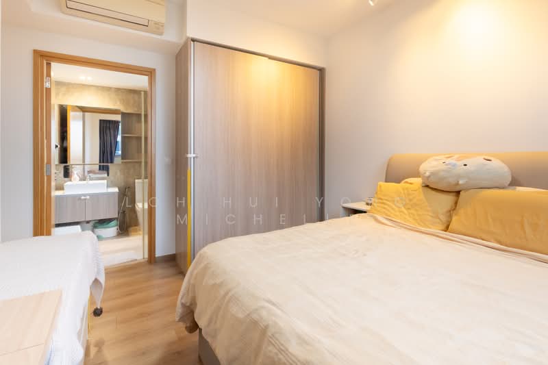The Vales, 79 Anchorvale Crescent, 3 Bedrooms, 915 sqft, Condominium For Sale, by Loh Hui Yong Michelle, 500187616 - Master Bedroom - PropertyGuru.com.sg