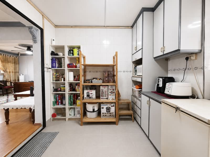 213 Choa Chu Kang Central, 213 Choa Chu Kang Central, 3 Bedrooms, 1,119 sqft, HDB Flat For Sale, by Fai Muni, 500187620 - Kitchen - PropertyGuru.com.sg