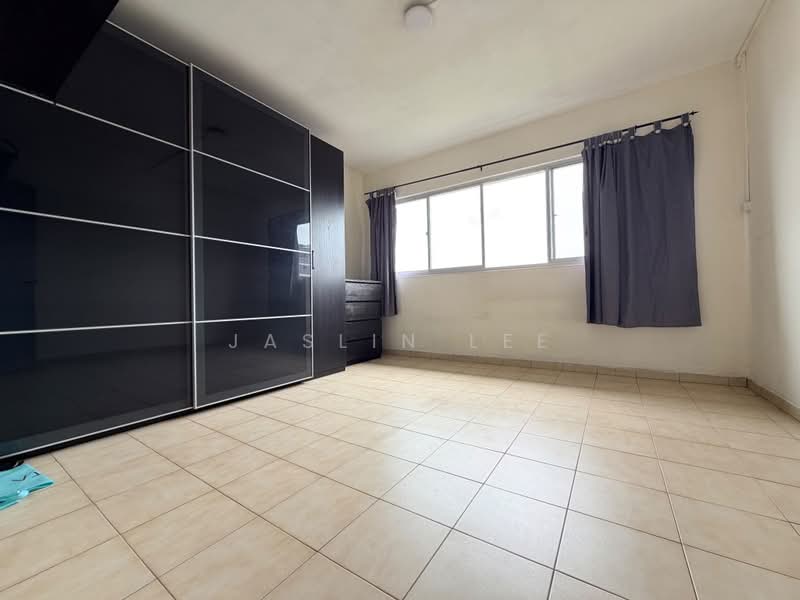 925 Jurong West Street 92, 925 Jurong West Street 92, 3 Bedrooms, 1,109 sqft, HDB Flat For Sale, by Jaslin Lee, 500187622 - Bedroom - PropertyGuru.com.sg