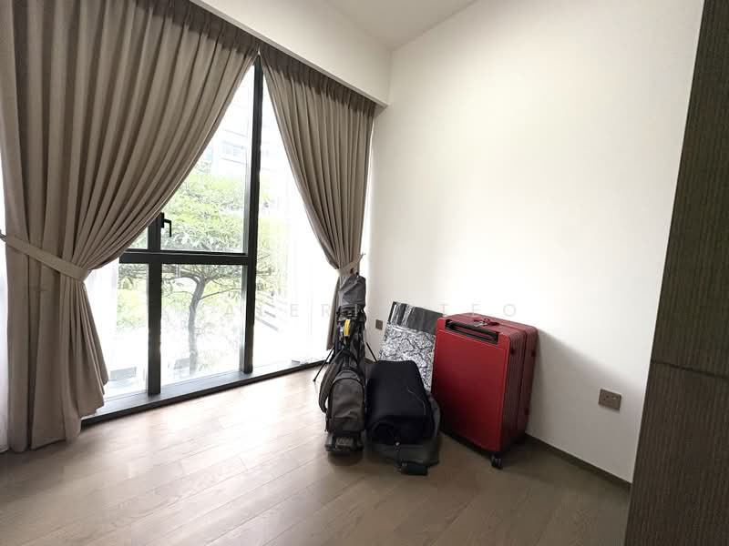 Freehold, 1km Nanyang, investment, , 2 Bedrooms, 700 sqft, Condominium For Sale, by Valerie Teo, 500187630 - Bedroom 2 - PropertyGuru.com.sg