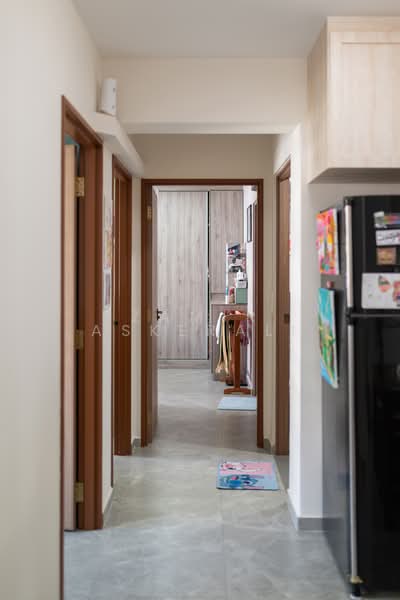 619B Tampines Street 61, 619B Tampines Street 61, 3 Bedrooms, 1,001 sqft, HDB Flat For Sale, by Zamir Askerali, 500187632 - Corridor - PropertyGuru.com.sg