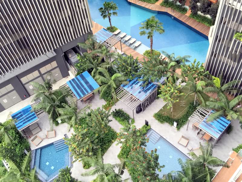 Seahill, West Coast Crescent, 1 Bedroom, 517 sqft, Condominium For Sale, by Serene Chua 蔡芝玲, 500187641 - Pool - PropertyGuru.com.sg