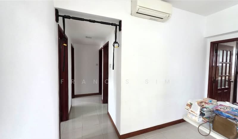 The Sunnydale, 23 Serangoon Avenue 3, 3 Bedrooms, 1,507 sqft, Condominium For Sale, by Francis Sim, 500187652 - Corridor - PropertyGuru.com.sg