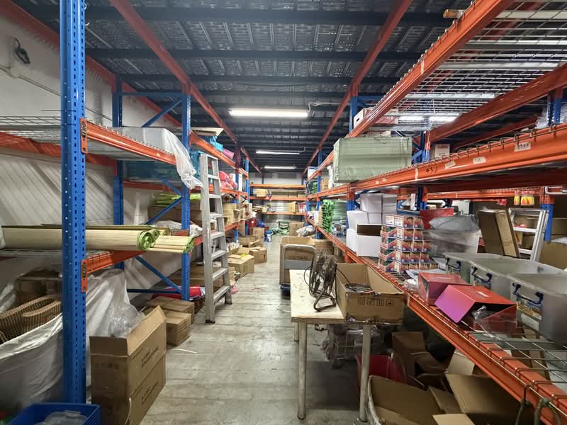 Mega@Woodlands, 39 Woodlands Close, 1,916 sqft, Light Industrial (B1) For Sale, by Kleeve Lim, 500187653 - Interior - CommercialGuru.com.sg
