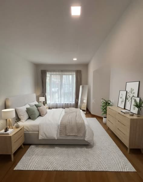 Tropical Town House, Barker Road, 5 Bedrooms, 2,800 sqft, Town House For Rent, by Sherlyn Koh, 500187660 - Bedroom - PropertyGuru.com.sg
