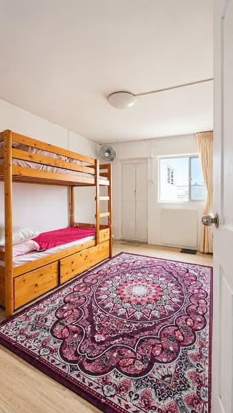 331 Bukit Batok Street 33, 331 Bukit Batok Street 33, 3 Bedrooms, 904 sqft, HDB Flat For Sale, by Shohiful Anwar, 500187667 - Master Bedroom - PropertyGuru.com.sg