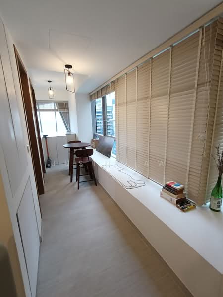 V on Shenton, 5 Shenton Way, 1 Bedroom, 780 sqft, Condominium For Sale, by Justus Aw, 500187669 - Balcony - PropertyGuru.com.sg