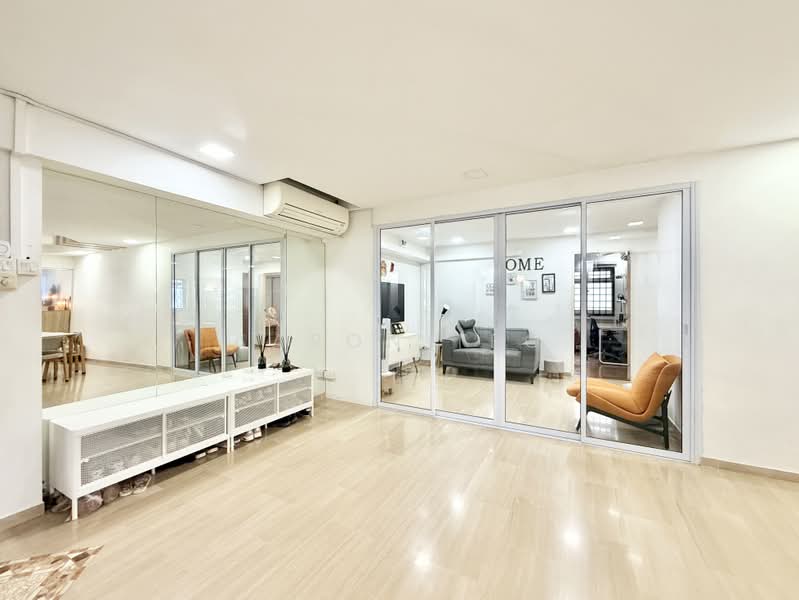 495B Tampines Street 43, 495B Tampines Street 43, 4 Bedrooms, 1,592 sqft, HDB Flat For Sale, by Aaron Teo, 500187675 - Living Room - PropertyGuru.com.sg