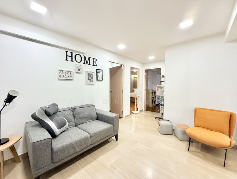 495B Tampines Street 43, 495B Tampines Street 43, 4 Bedrooms, 1,592 sqft, HDB Flat For Sale, by Aaron Teo, 500187675 - Living Room - PropertyGuru.com.sg