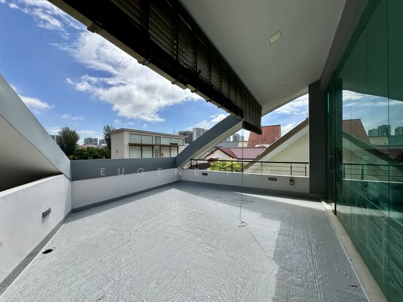 Wareham Road, , 6 Bedrooms, 8,465 sqft, Detached House For Sale, by Eugene Fung, 500187681 - Balcony - PropertyGuru.com.sg