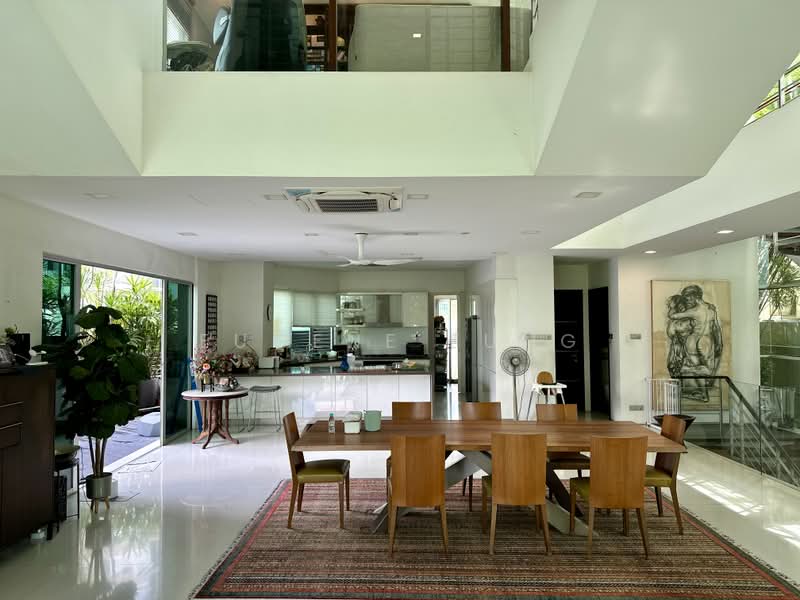Wareham Road, , 6 Bedrooms, 8,465 sqft, Detached House For Sale, by Eugene Fung, 500187681 - Dining Room - PropertyGuru.com.sg
