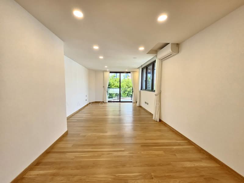 Fernhill road, Fernhill Rd, 6 Bedrooms, 7,441 sqft, Semi-Detached House For Sale, by Aaron Phoa, 500187683 - Living Room - PropertyGuru.com.sg