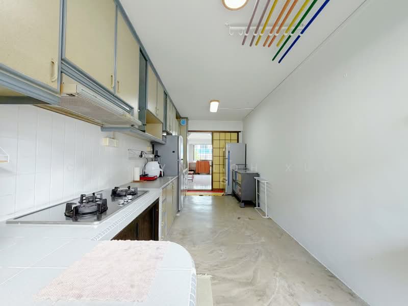 855 Woodlands Street 83, 855 Woodlands Street 83, 3 Bedrooms, 1,119 sqft, HDB Flat For Rent, by Cherlyn Loh Xue Ting, 500187688 - Kitchen - PropertyGuru.com.sg