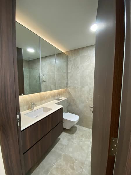 Artra, 10 Alexandra View, 2 Bedrooms, 829 sqft, Condominium For Rent, by Elaine Goi, 500187691 - Bathroom - PropertyGuru.com.sg