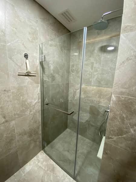 Artra, 10 Alexandra View, 2 Bedrooms, 829 sqft, Condominium For Rent, by Elaine Goi, 500187691 - Bathroom - PropertyGuru.com.sg