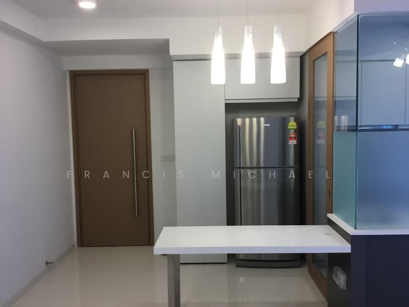 Q Bay Residences, 5 Tampines Street 86, 3 Bedrooms, 1,119 sqft, Condominium For Sale, by Francis Michael, 500187693 - Interior - PropertyGuru.com.sg