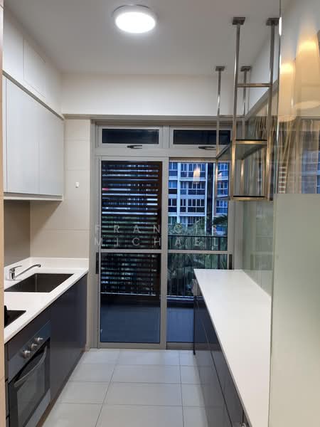 Q Bay Residences, 5 Tampines Street 86, 3 Bedrooms, 1,119 sqft, Condominium For Sale, by Francis Michael, 500187693 - Kitchen - PropertyGuru.com.sg