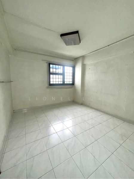30 Marine Crescent, 30 Marine Crescent, 2 Bedrooms, 818 sqft, HDB Flat For Sale, by Lionel Lua, 500187699 - PropertyGuru.com.sg