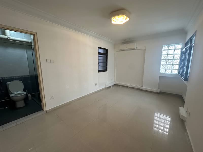 686D Choa Chu Kang Crescent, 686D Choa Chu Kang Crescent, 3 Bedrooms, 1,184 sqft, HDB Flat For Sale, by Sean Lee, 500187716 - Bathroom - PropertyGuru.com.sg