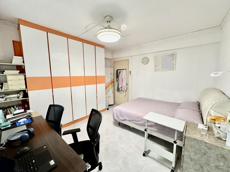 365 Woodlands Avenue 5, 365 Woodlands Avenue 5, 4 Bedrooms, 1,130 sqft, HDB Flat For Sale, by Yong Wee Foong 杨伟锋, 500187725 - Bedroom - PropertyGuru.com.sg