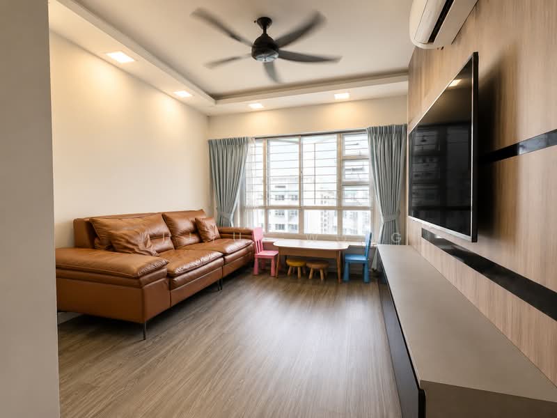 784C Woodlands Rise, 784C Woodlands Rise, 3 Bedrooms, 1,001 sqft, HDB Flat For Sale, by Julius Wong, 500187726 - Living Room - PropertyGuru.com.sg