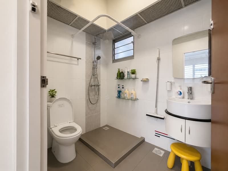 784C Woodlands Rise, 784C Woodlands Rise, 3 Bedrooms, 1,001 sqft, HDB Flat For Sale, by Julius Wong, 500187726 - Bathroom - PropertyGuru.com.sg