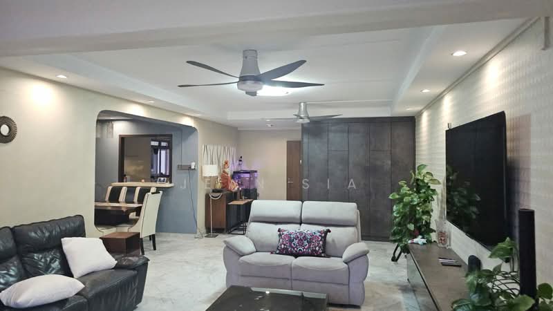 559 Hougang Street 51, 559 Hougang Street 51, 4 Bedrooms, 1,539 sqft, HDB Flat For Sale, by Jean Sia, 500187728 - Living Room - PropertyGuru.com.sg