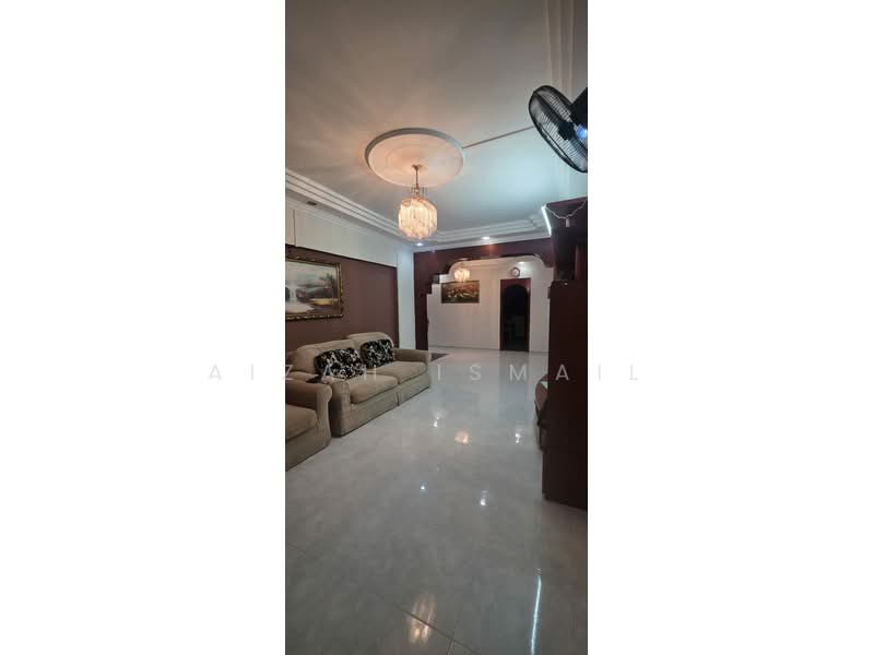 114 Yishun Ring Road, 114 Yishun Ring Road, 3 Bedrooms, 1,119 sqft, HDB Flat For Sale, by Aizah Ismail, 500187733 - Living Room - PropertyGuru.com.sg