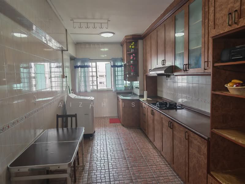 114 Yishun Ring Road, 114 Yishun Ring Road, 3 Bedrooms, 1,119 sqft, HDB Flat For Sale, by Aizah Ismail, 500187733 - Kitchen - PropertyGuru.com.sg
