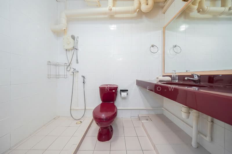 154 Gangsa Road, 154 Gangsa Road, 3 Bedrooms, 1,302 sqft, HDB Flat For Sale, by Susanna Yeow, 500187742 - Bathroom - PropertyGuru.com.sg