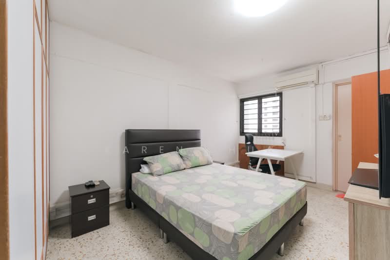 306 Clementi Avenue 4, 306 Clementi Avenue 4, 3 Bedrooms, 990 sqft, HDB Flat For Sale, by Karen Chua, 500187751 - Bedroom - PropertyGuru.com.sg
