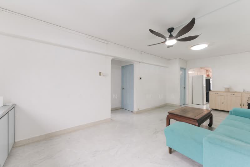 306 Clementi Avenue 4, 306 Clementi Avenue 4, 3 Bedrooms, 990 sqft, HDB Flat For Sale, by Karen Chua, 500187751 - Living Room - PropertyGuru.com.sg
