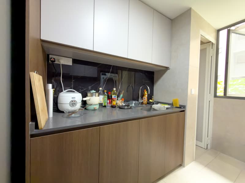 The Watergardens at Canberra, 37 Canberra Drive, 4 Bedrooms, 1,302 sqft, Condominium For Sale, by Eric Lee, 500187762 - Kitchen - PropertyGuru.com.sg