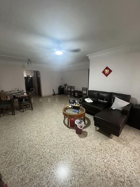 315 Jurong East Street 32, 315 Jurong East Street 32, Room Rental, 120 sqft, HDB Flat For Rent, by Kerri Koh Li Ping, 500187764 - Living Room - PropertyGuru.com.sg