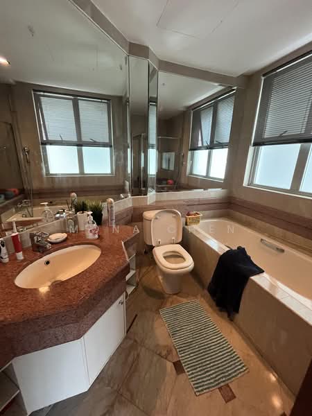 Sunshine Plaza, 10 Prinsep Link, 3 Bedrooms, 1,130 sqft, Apartment For Sale, by Mona Chen, 500187766 - Master Bathroom - PropertyGuru.com.sg