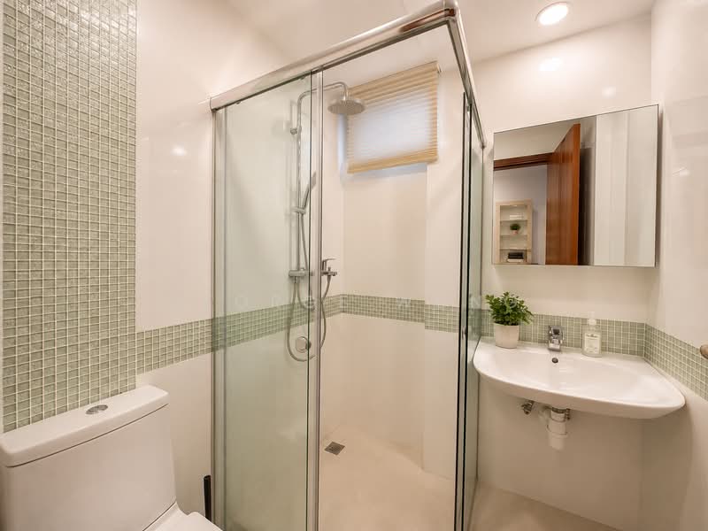 The Sterling, 1001 Bukit Timah Road, 3 Bedrooms, 1,302 sqft, Condominium For Sale, by George Wong, 500187785 - Bathroom - PropertyGuru.com.sg