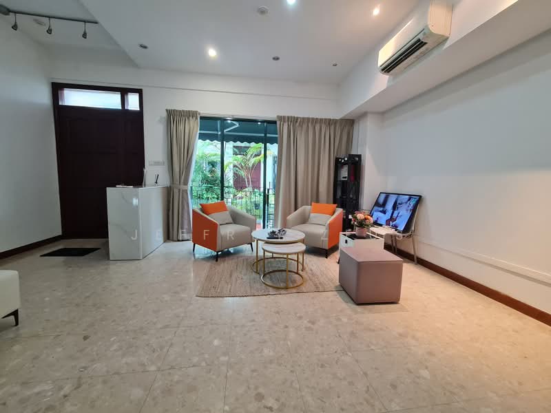 D'Manor, 171 Tanah Merah Kechil Avenue, 6 Bedrooms, 2,724 sqft, Cluster House For Sale, by Jeffrey Zeus, 500187804 - Living Room - PropertyGuru.com.sg