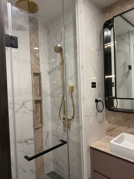Perfect Ten, 323 Bukit Timah Road, 3 Bedrooms, 1,227 sqft, Condominium For Rent, by Arthur Kwok, 500187805 - Bathroom - PropertyGuru.com.sg