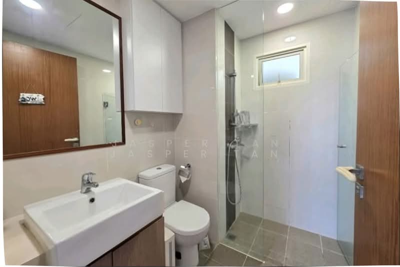 Watercolours, 25 Pasir Ris Link, 2 Bedrooms, 915 sqft, Executive Condominium For Sale, by Jasper Tan, 500187806 - Bathroom - PropertyGuru.com.sg