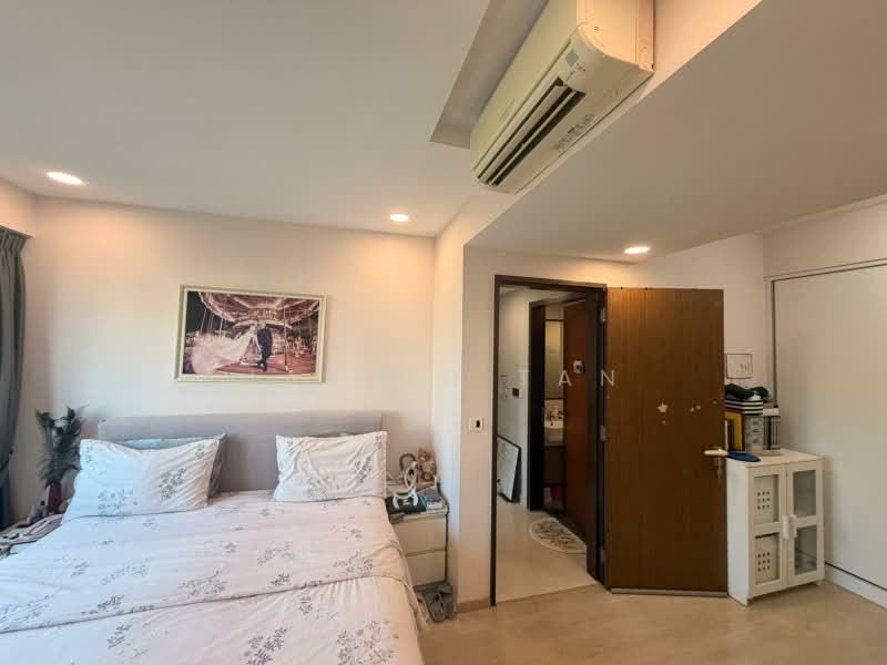 Watercolours, 25 Pasir Ris Link, 2 Bedrooms, 915 sqft, Executive Condominium For Sale, by Jasper Tan, 500187806 - Bedroom - PropertyGuru.com.sg