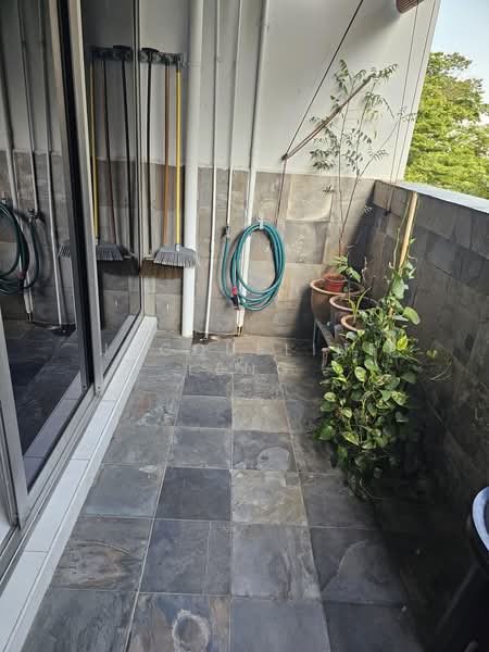 50 Teban Gardens Road, 50 Teban Gardens Road, 3 Bedrooms, 1,017 sqft, HDB Flat For Sale, by Jacqueline Leng, 500187815 - Balcony - PropertyGuru.com.sg