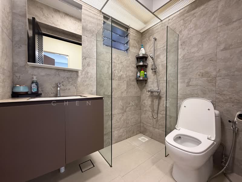 79 Dawson Road, 79 Dawson Road, 3 Bedrooms, 947 sqft, HDB Flat For Sale, by Chen Yang 陈洋, 500187817 - Bathroom - PropertyGuru.com.sg