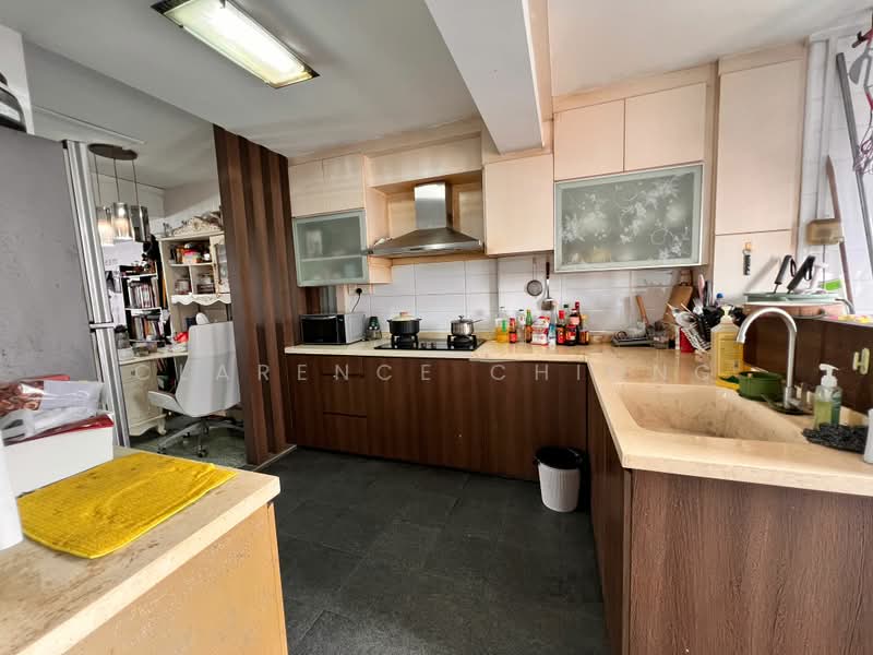 2 Saint George's Road, 2 Saint George's Road, 2 Bedrooms, 635 sqft, HDB Flat For Sale, by Clarence Chiong, 500187845 - Kitchen - PropertyGuru.com.sg
