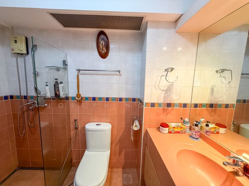 629 Senja Road, 629 Senja Road, 3 Bedrooms, 1,184 sqft, HDB Flat For Sale, by Joseph Ng 黄德顺, 500187848 - Bathroom - PropertyGuru.com.sg